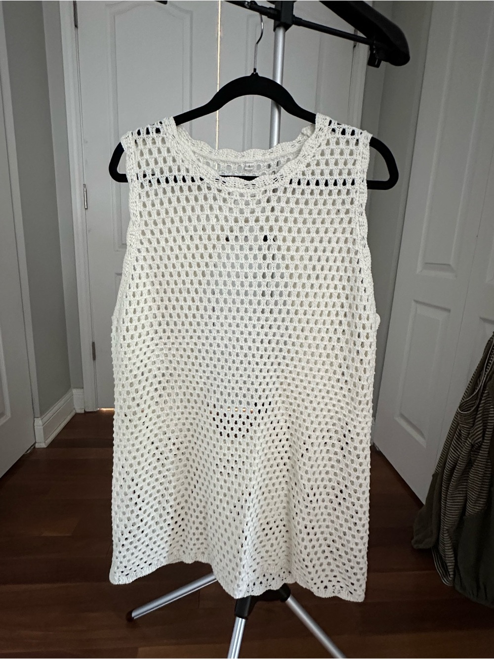 Off white Crochet Sleeveless Women's Swimsuit Coverup With Cutout Back